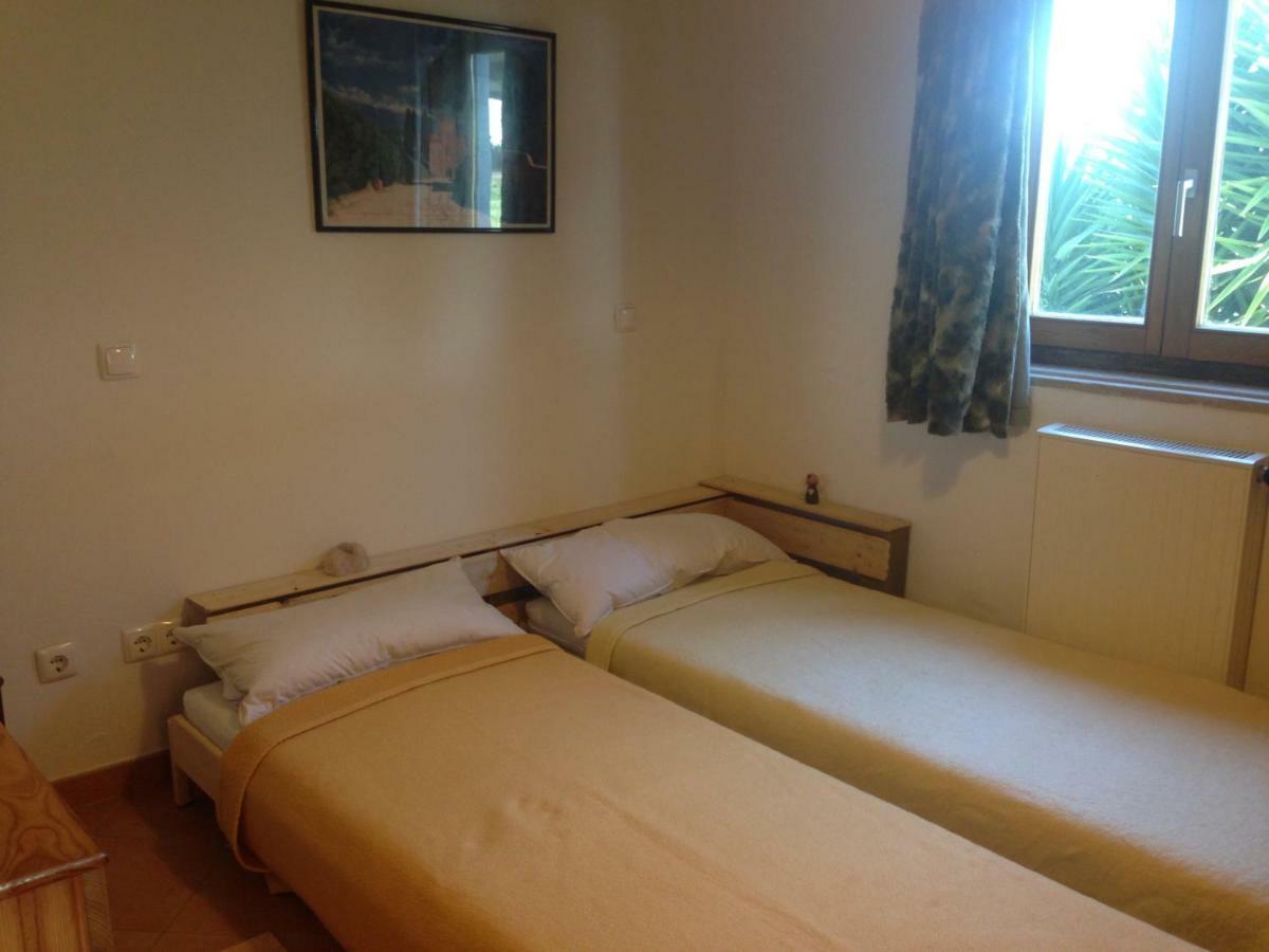Bed and Breakfast Quintinha Mojud Rogil Esterno foto